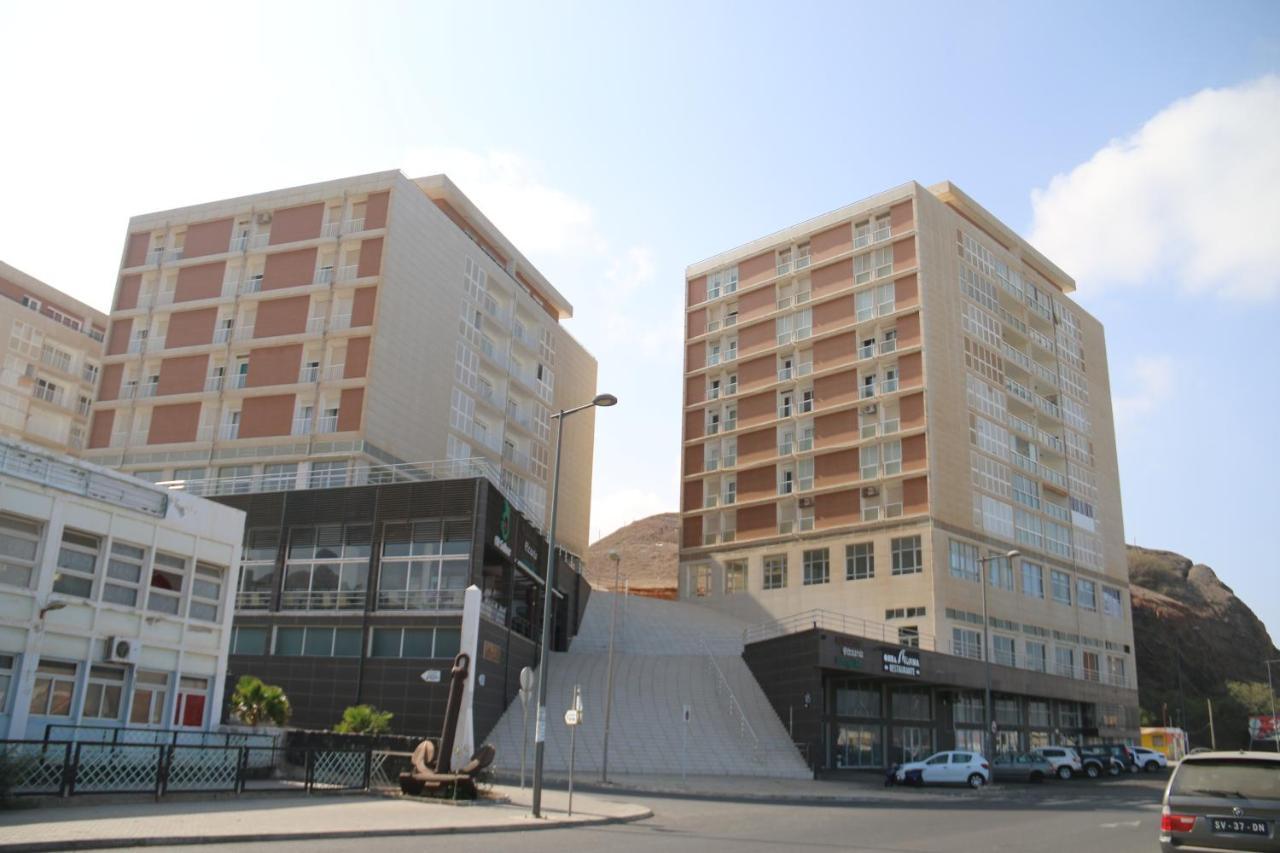 Complexo Multiuso Copacabana * Mindelo