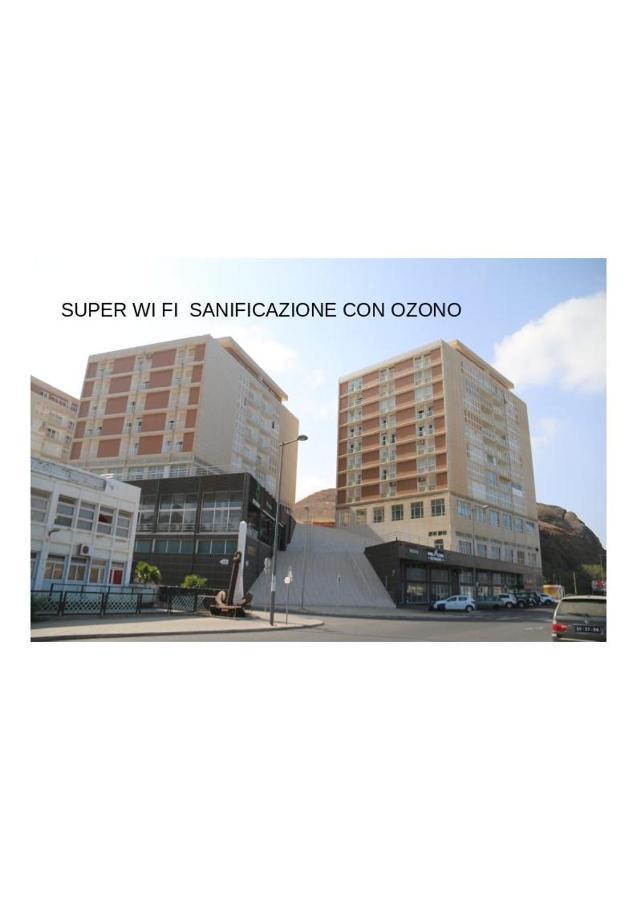 Complexo Multiuso Copacabana * Mindelo